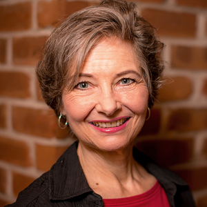 Photo of Karen Schuessler, the Artistic Director of the Karen Schuessler Singers